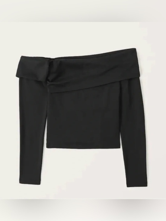 Abercrombie & Fitch Tops - Abercrombie Asymmetrical Black Off the Shoulder Top NWT